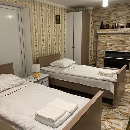 Guest House Happy House Kutaisi Zewnętrze zdjęcie