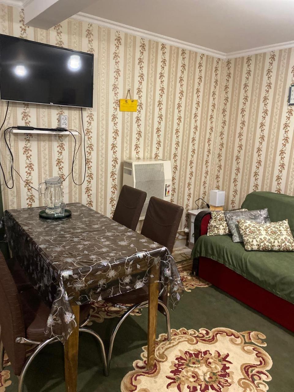 Guest House Happy House Kutaisi Zewnętrze zdjęcie